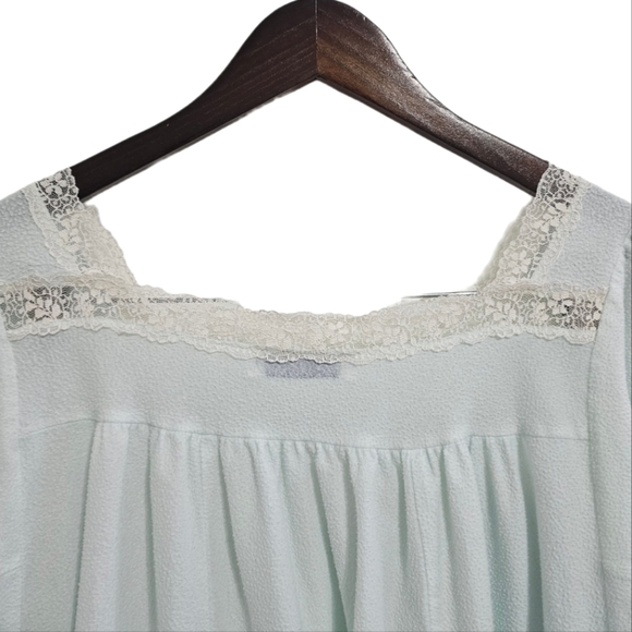 Christian Dior vintage nightgown long 3/4 sleeve lace trim blue size medium - Picture 11 of 14